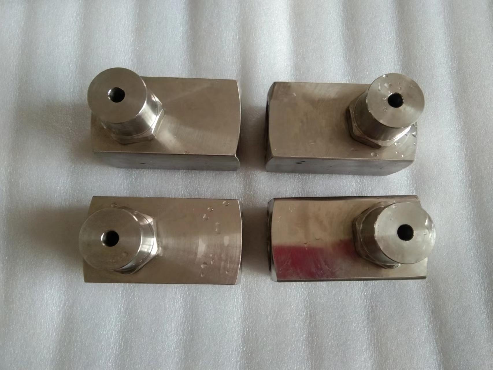 轉(zhuǎn)角實(shí)心椎